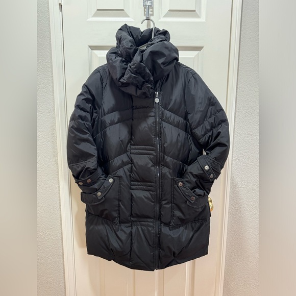 Betsey Johnson Jacket - Picture 2 of 5